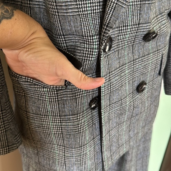 E.H. Woods Vintage Gray Herringbone Double-Breasted Blazer and Skirt Set Size 12 - Picture 3 of 12